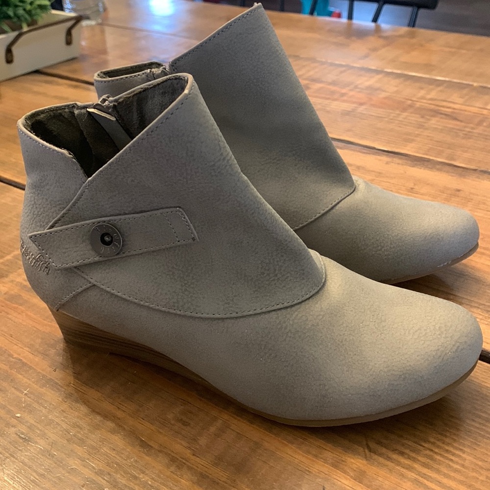 NWOT Blowfish Boooties